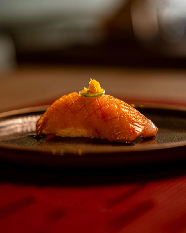Hamachi NIGIRI.